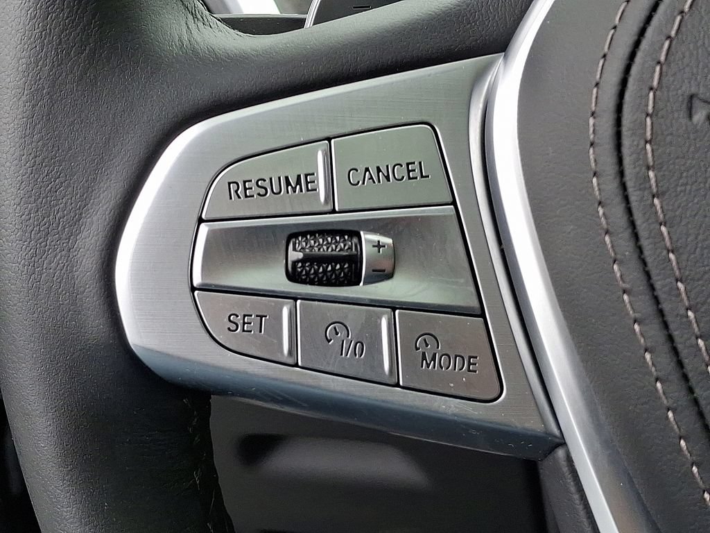 Used 2024 BMW X7 xDrive40i w/ Premium Package AWD/4WD image 17