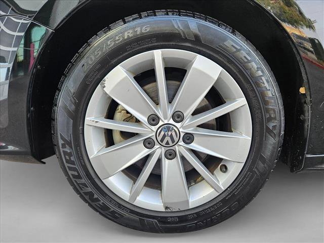 Used 2015 Volkswagen Jetta SE image 22