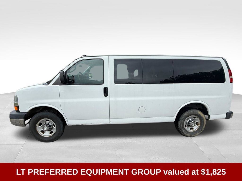 Used 2016 Chevrolet Express 2500 LT w/ LT Preferred Equipment Group RWD image 3