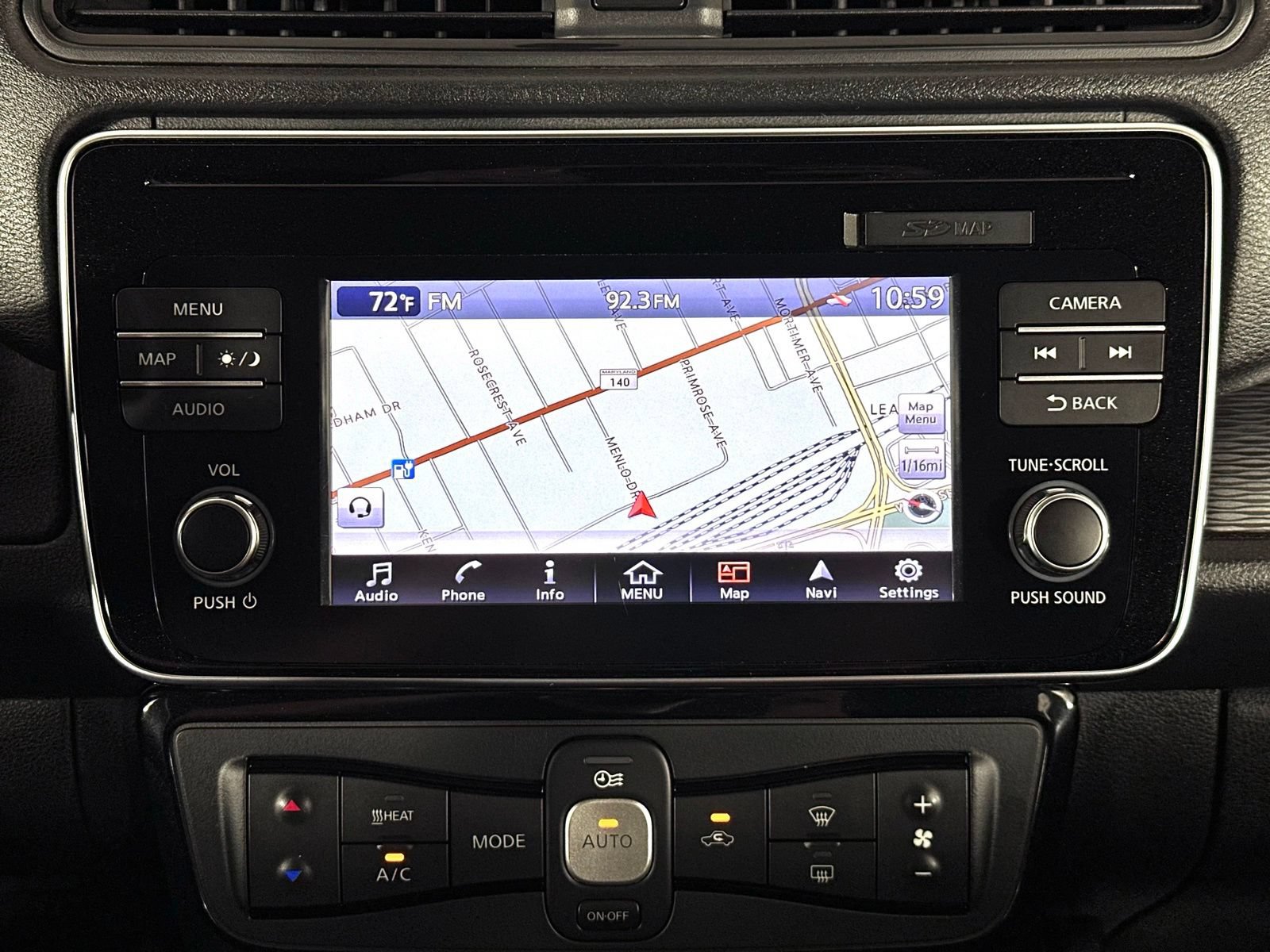 Used 2019 Nissan Leaf SV FWD image 19