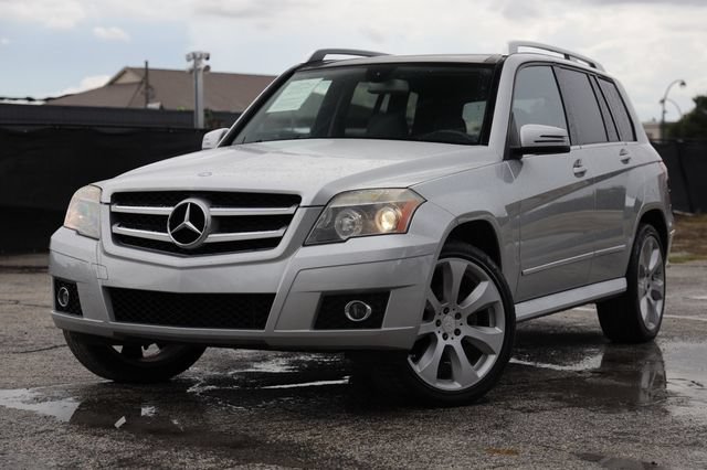 Used 2010 Mercedes-Benz GLK 350 2WD w/ Multimedia Pkg image 1