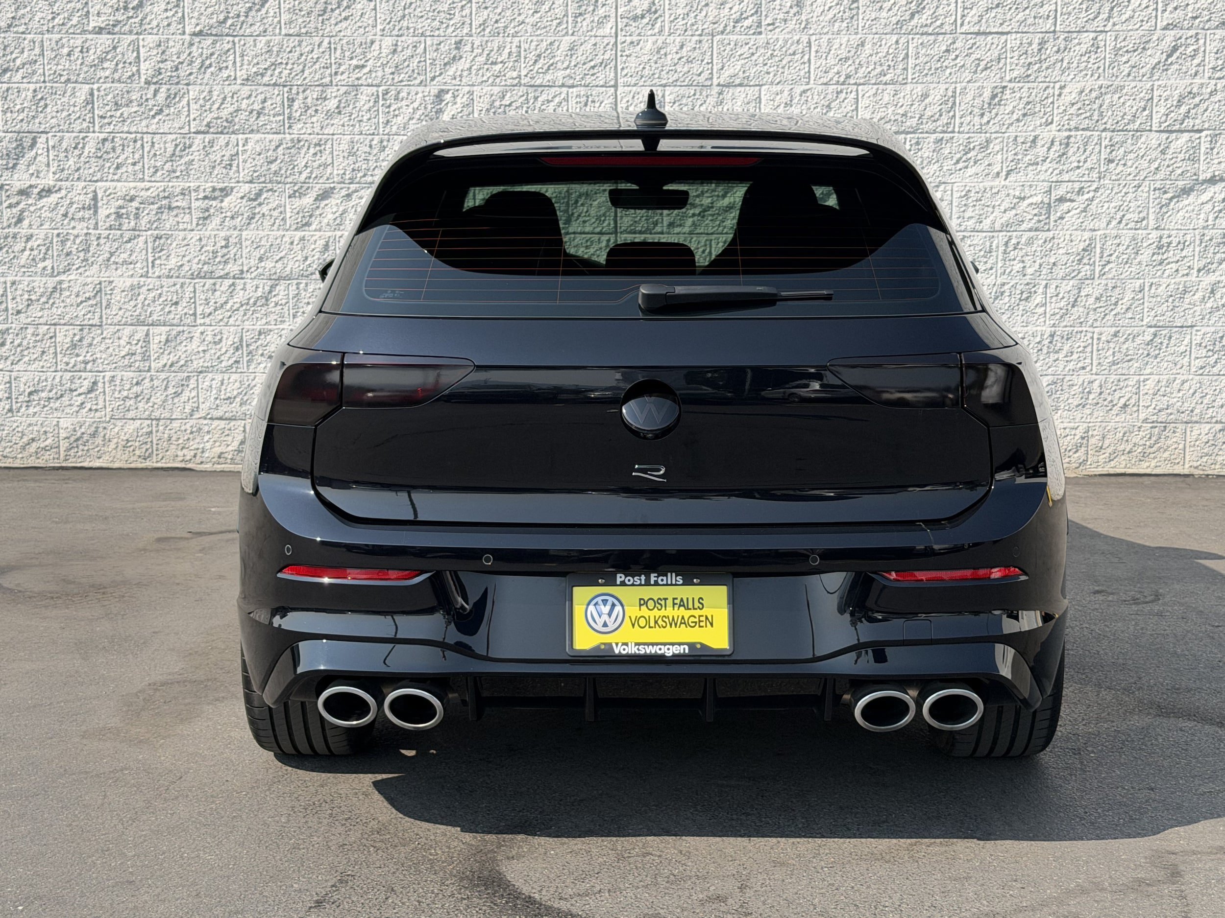 Used 2024 Volkswagen Golf R AWD/4WD image 7