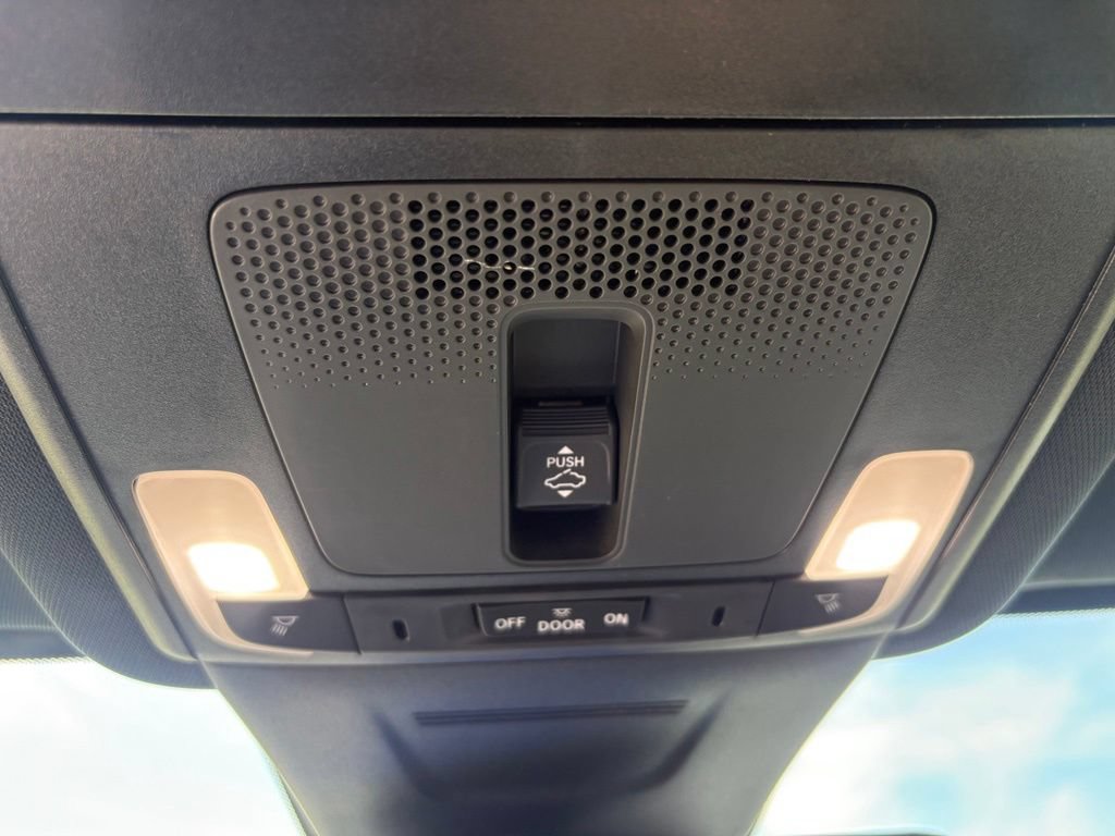 Used 2025 Honda CR-V Sport-L image 30