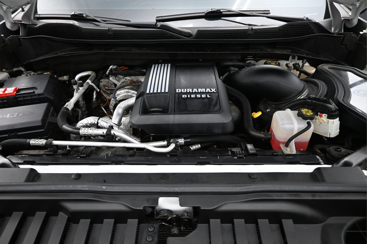 Used 2024 Chevrolet Silverado 1500 ZR2 w/ Technology Package AWD/4WD image 10
