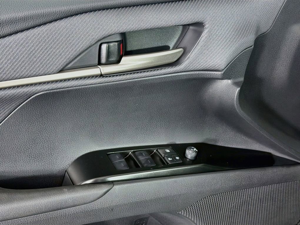 New 2026 Toyota Camry SE FWD image 21