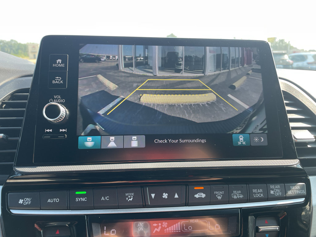 Used 2025 Honda Odyssey Sport-L image 17