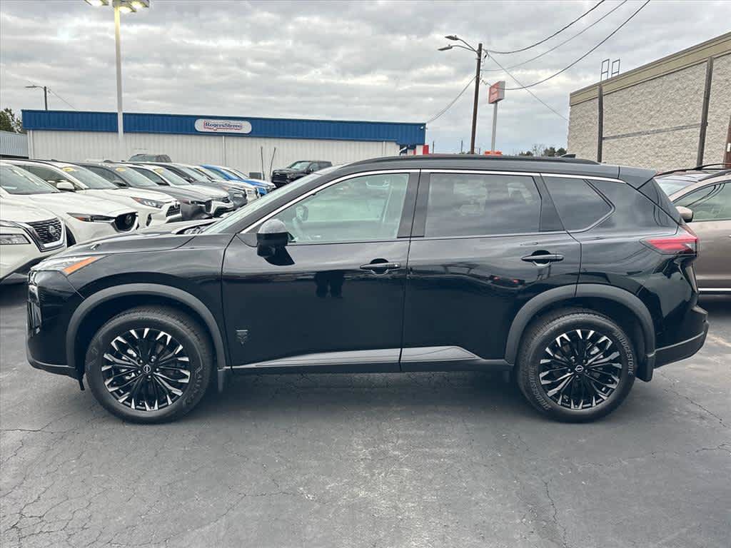 Used 2026 Nissan Rogue Dark Armor FWD image 6