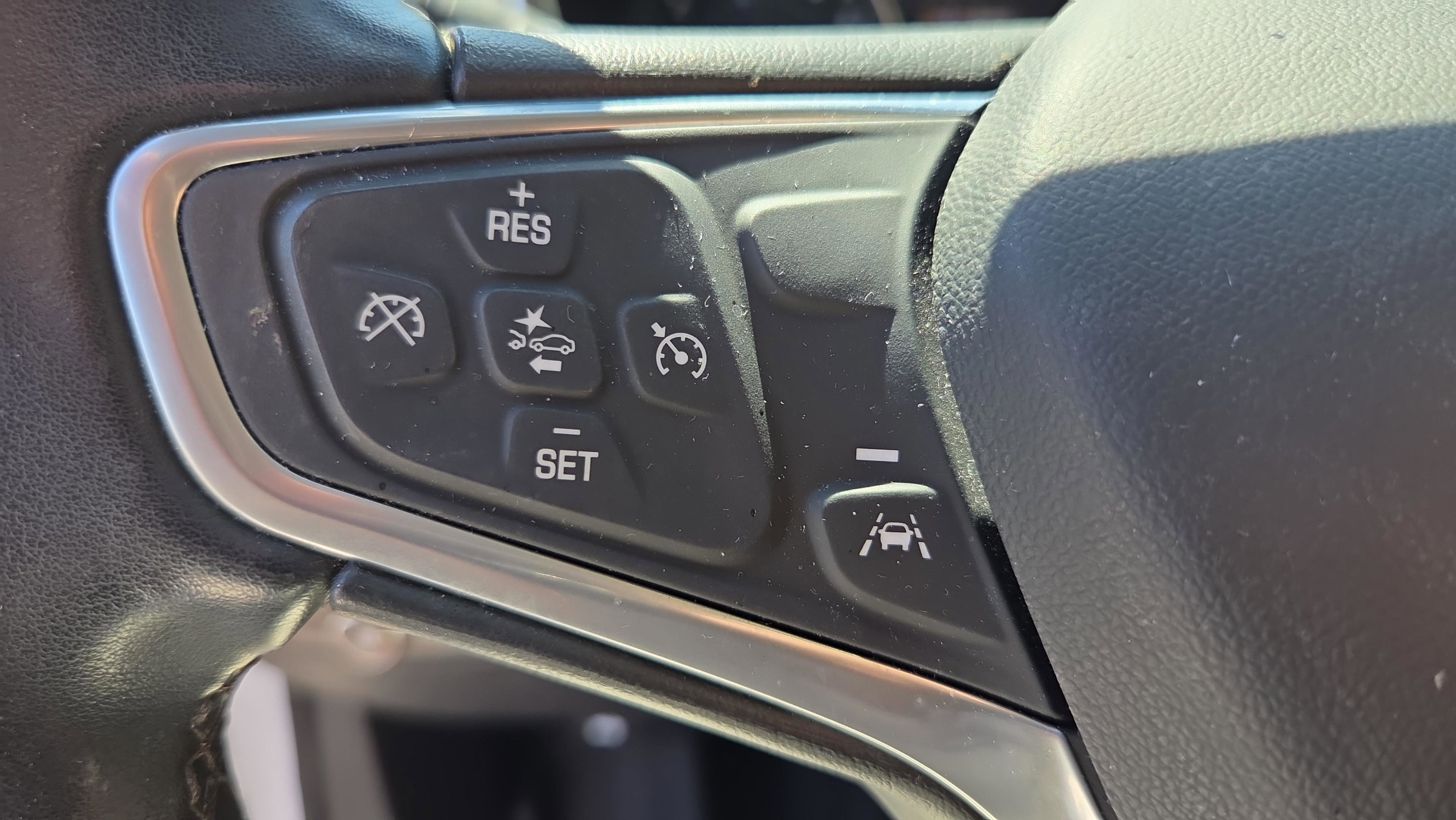 Used 2023 Chevrolet Equinox LT FWD image 24