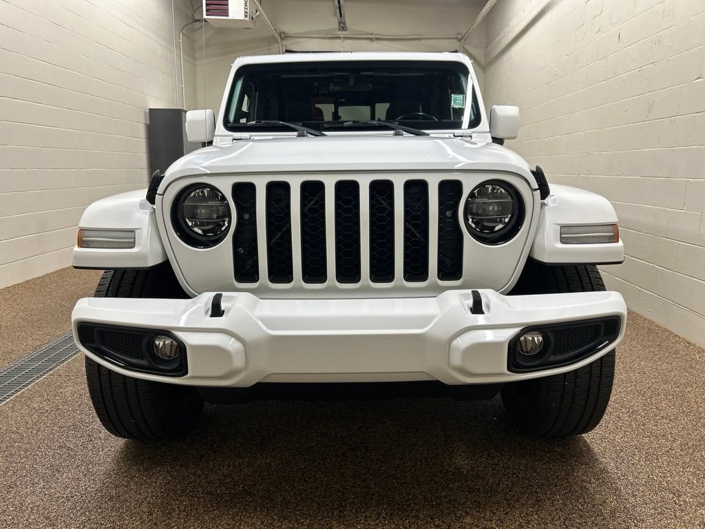 Used 2021 Jeep Gladiator Overland AWD/4WD image 6