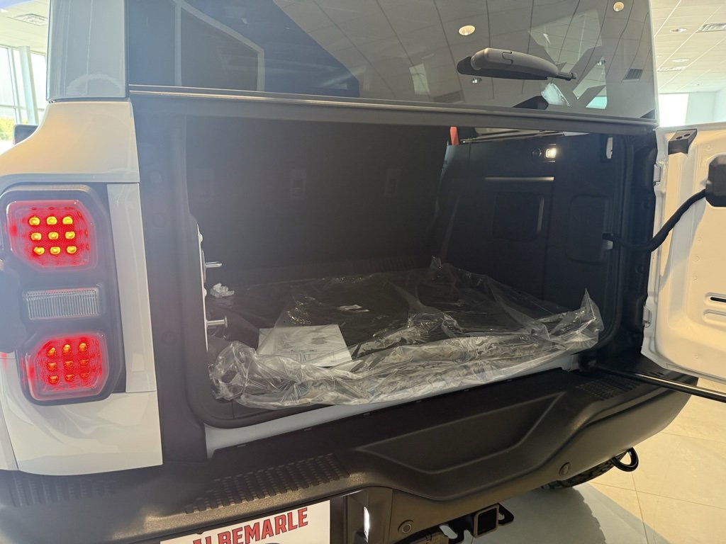 New 2025 Ford Bronco Raptor image 4