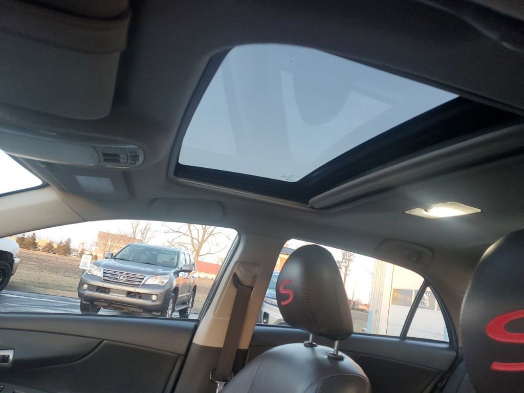 Used 2010 Toyota Corolla S image 14