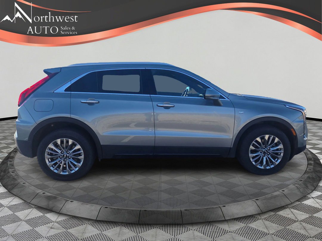 Used 2024 Cadillac XT4 Premium Luxury AWD/4WD image 4