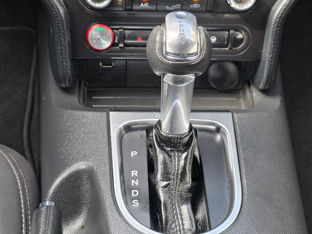 Used 2023 Ford Mustang Convertible RWD image 18