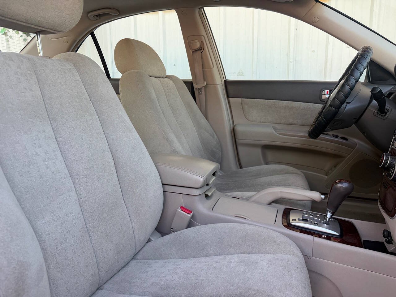 Used 2006 Hyundai Sonata LX FWD image 14