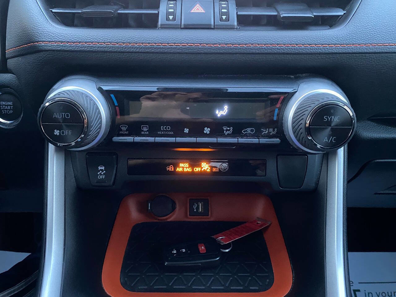 Used 2023 Toyota RAV4 Adventure image 33