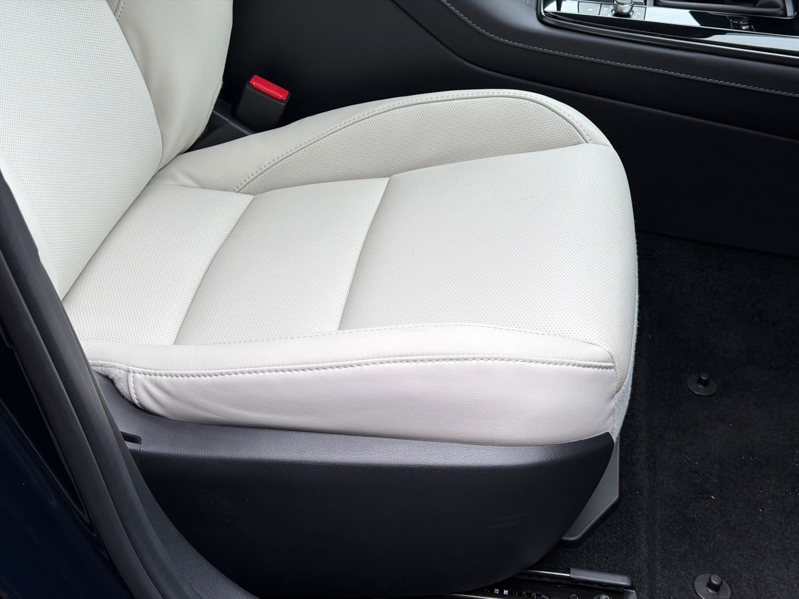 New 2026 MAZDA CX-30 2.5 Turbo w/ Premium Plus Pkg image 12