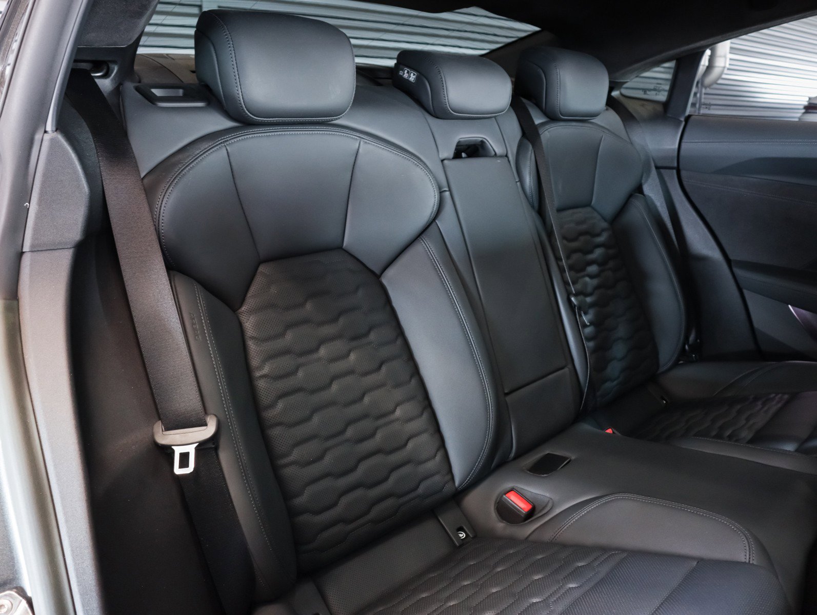 Used 2023 Audi RS e-tron GT w/ Carbon Performance Package image 10
