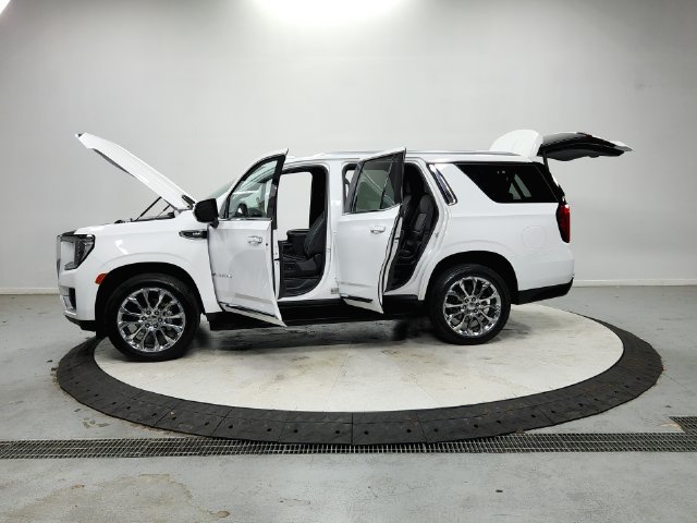 Used 2023 GMC Yukon SLT RWD image 13