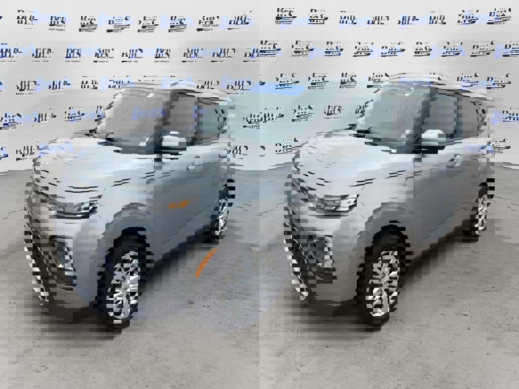 Used 2022 Kia Soul LX image 3