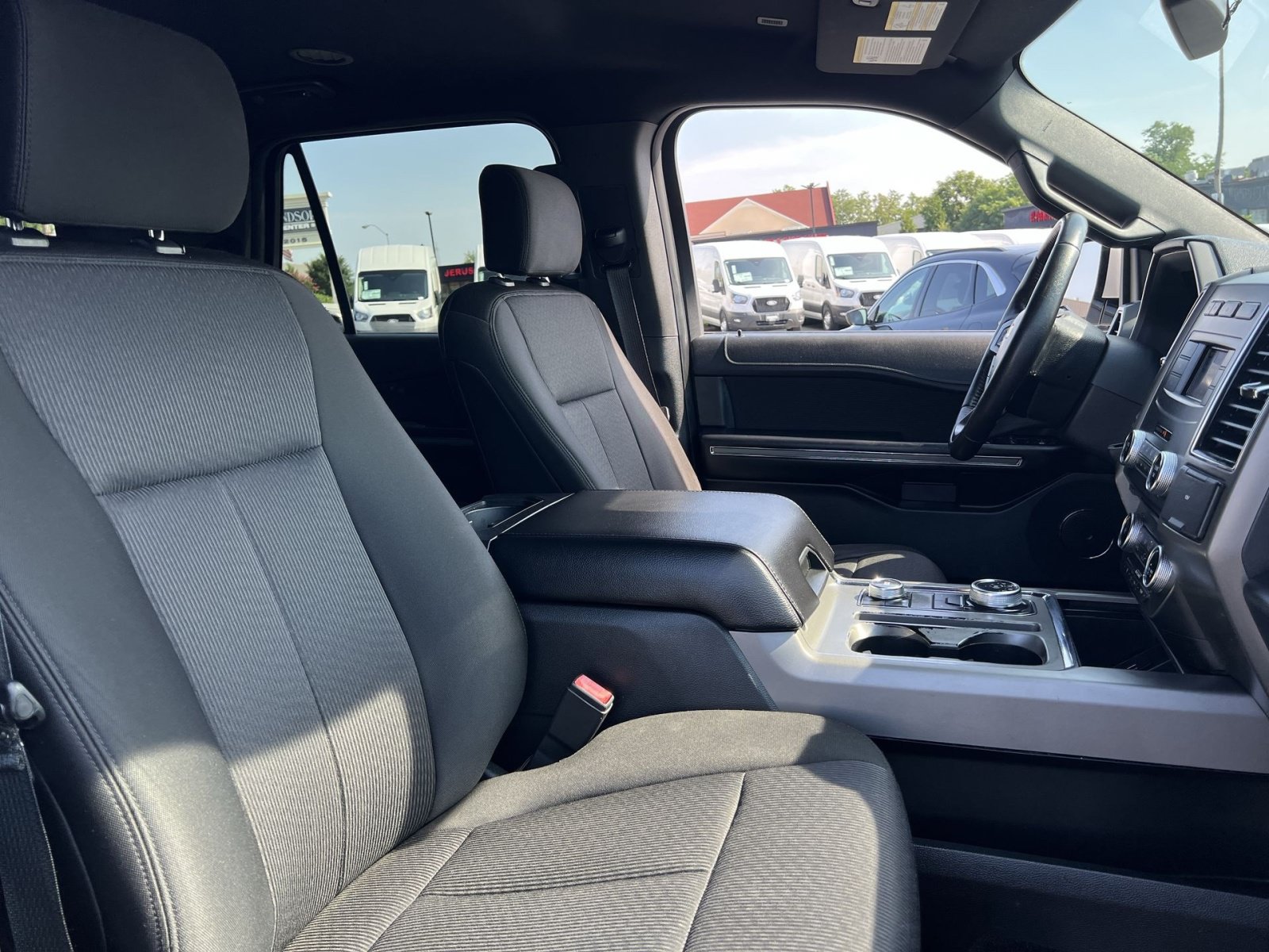 Used 2018 Ford Expedition XLT w/ Cargo Package AWD/4WD image 26