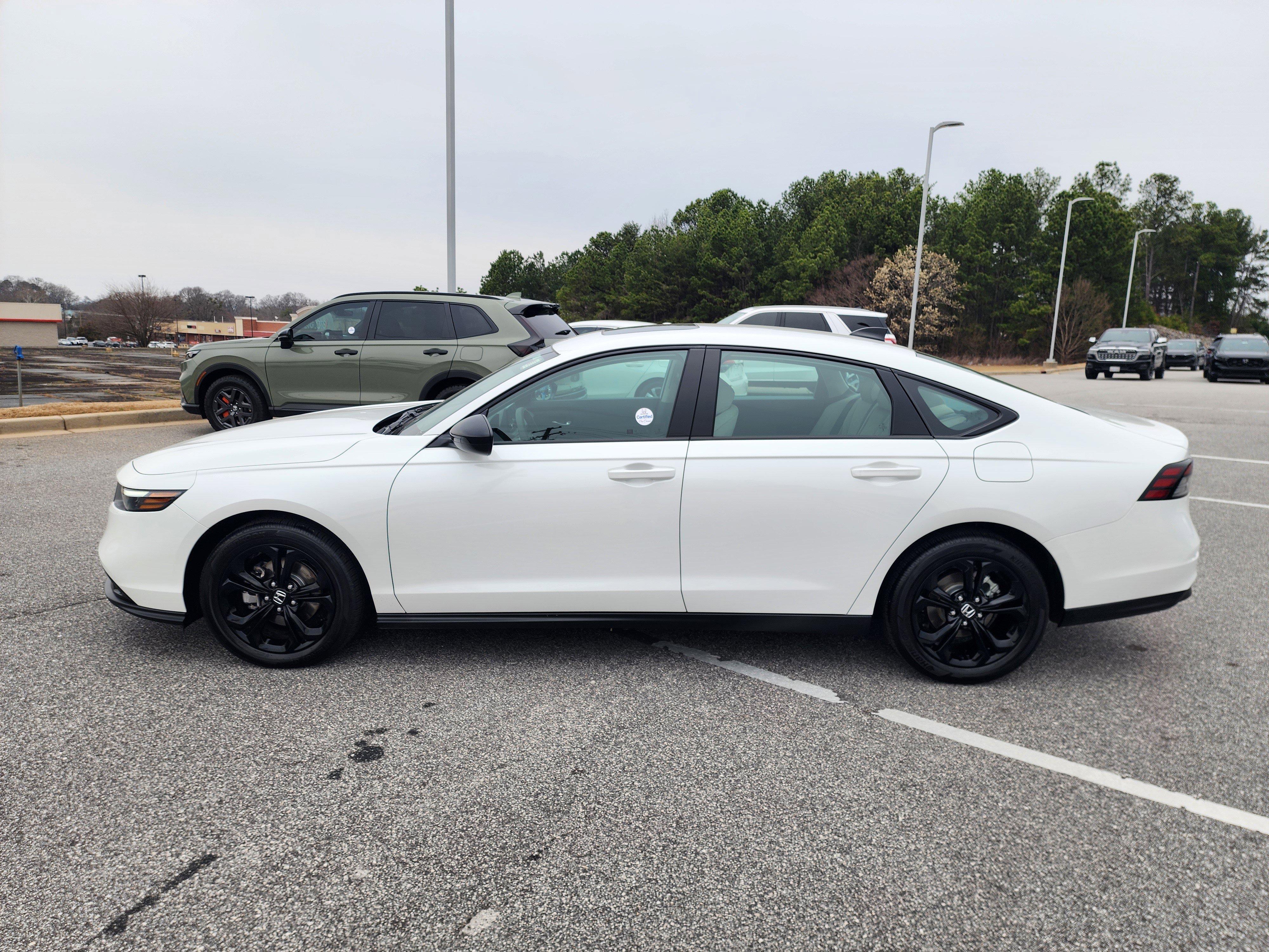 Certified 2025 Honda Accord SE image 7