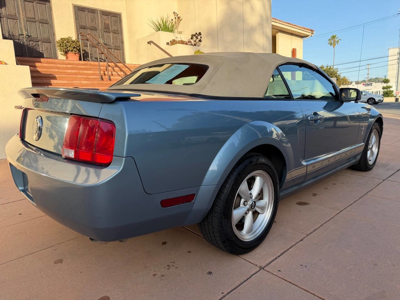 Used 2007 Ford Mustang Premium RWD image 12
