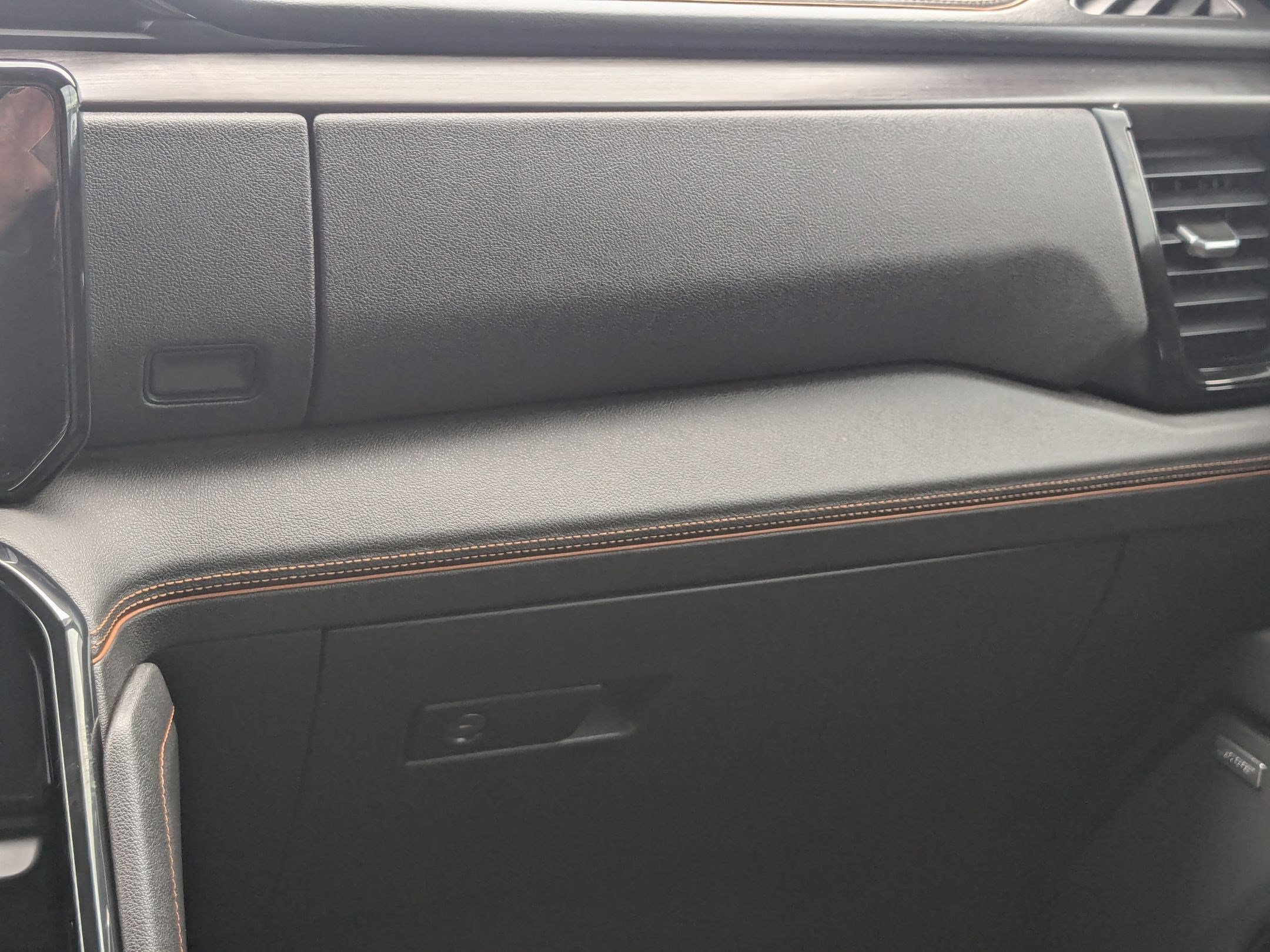 Certified 2022 GMC Sierra 1500 AT4 w/ AT4 Premium Package image 28