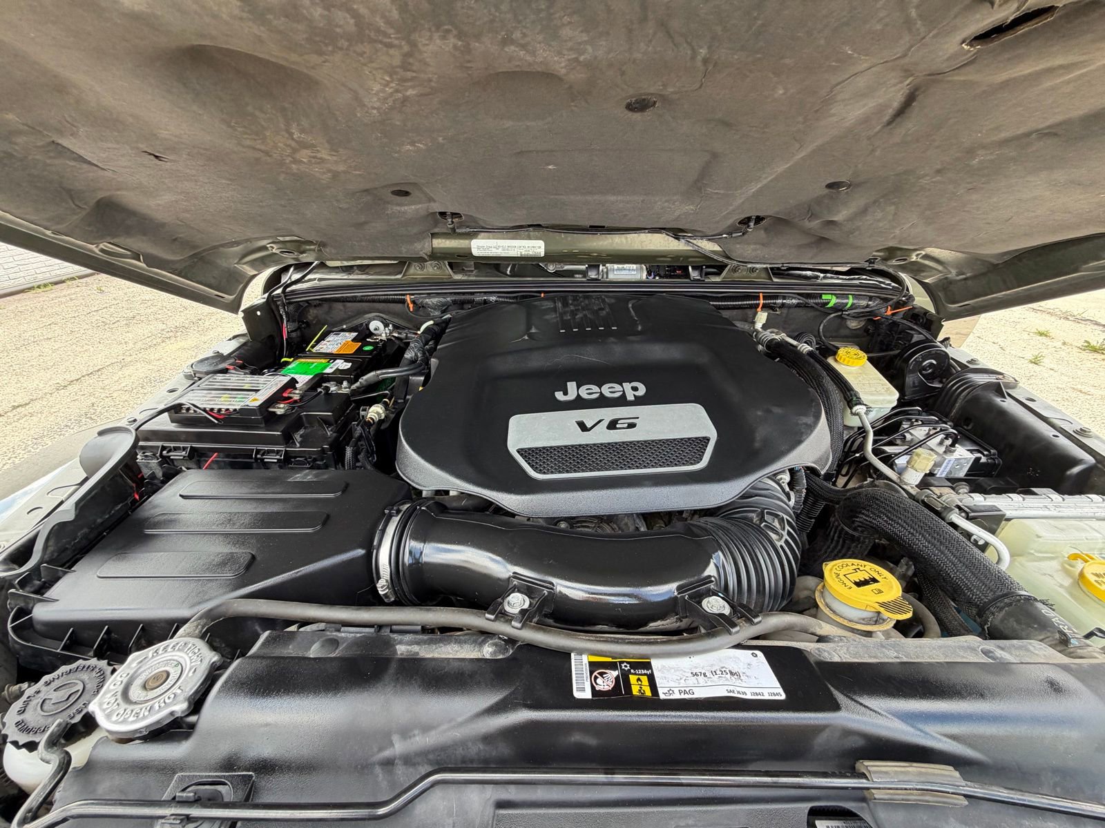 Used 2015 Jeep Wrangler Unlimited Sahara w/ Trailer Tow Group image 25