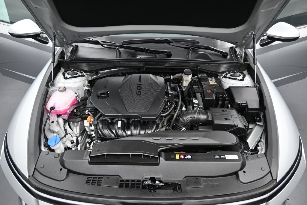 Used 2025 Hyundai Sonata SEL AWD/4WD image 35