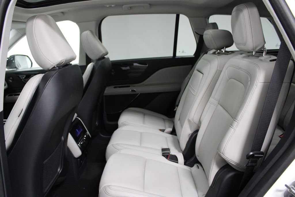 Used 2025 Lincoln Aviator Reserve w/ Illumination Package image 24