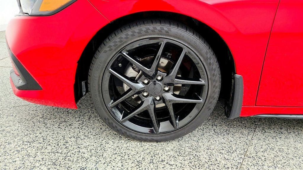 Used 2024 Honda Civic Sport image 9