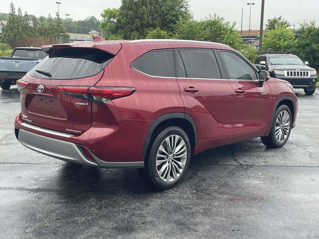 Used 2021 Toyota Highlander Platinum FWD image 12