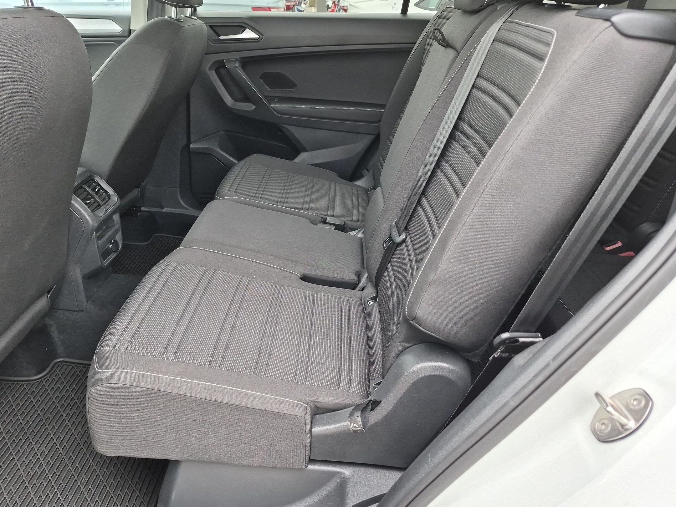 Used 2022 Volkswagen Tiguan S FWD image 28