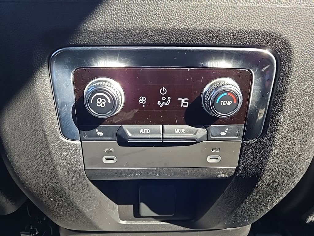 Used 2023 GMC Yukon XL AT4 w/ AT4 Premium Package image 51