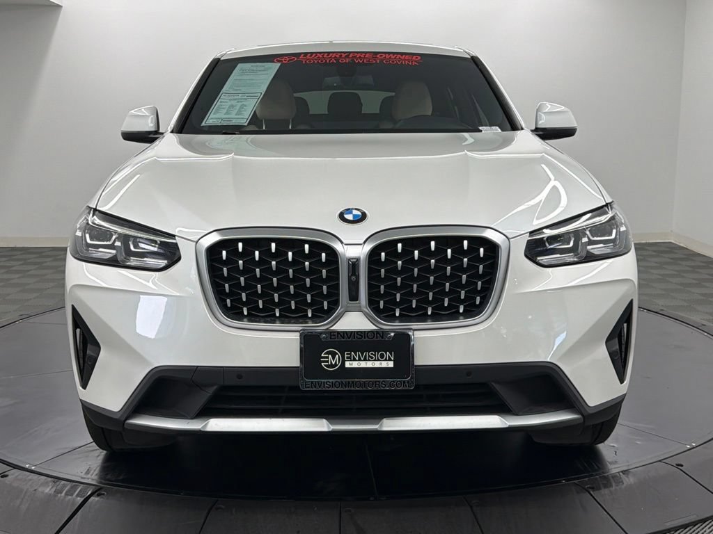 Used 2023 BMW X4 xDrive30i w/ Parking Assistance Package AWD/4WD image 6