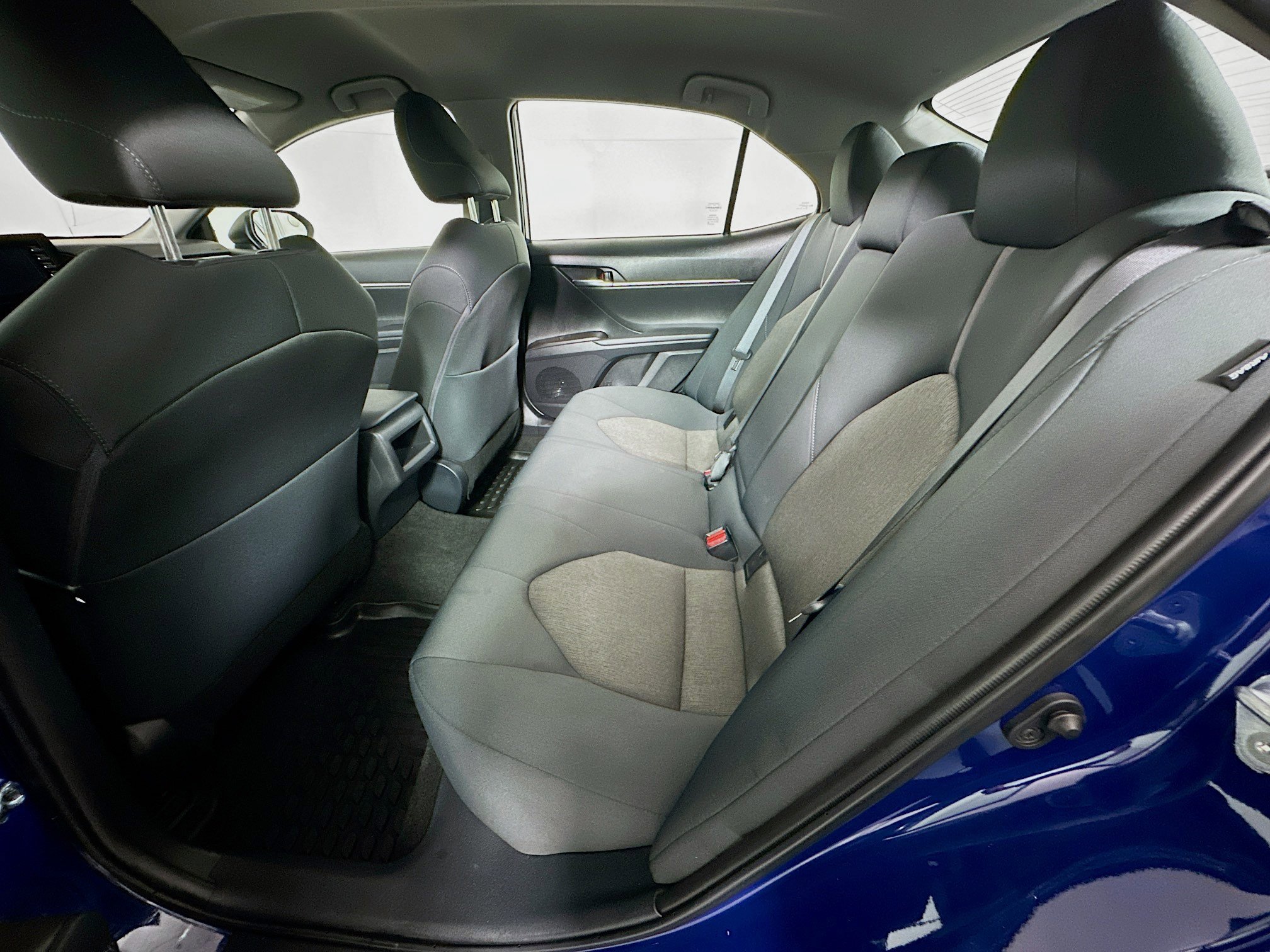 Used 2023 Toyota Camry LE FWD image 27
