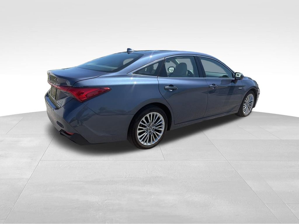 Used 2020 Toyota Avalon Limited w/ Advanced Safety Package FWD image 7