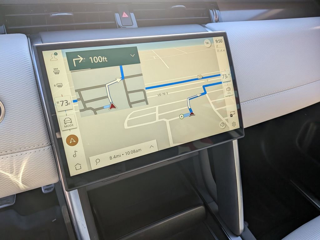 Used 2024 Land Rover Discovery Sport Dynamic SE image 19