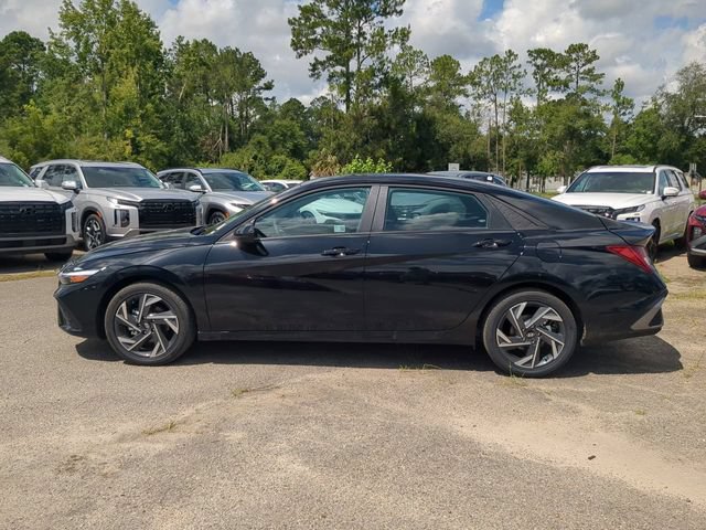 New 2025 Hyundai Elantra SEL FWD image 8