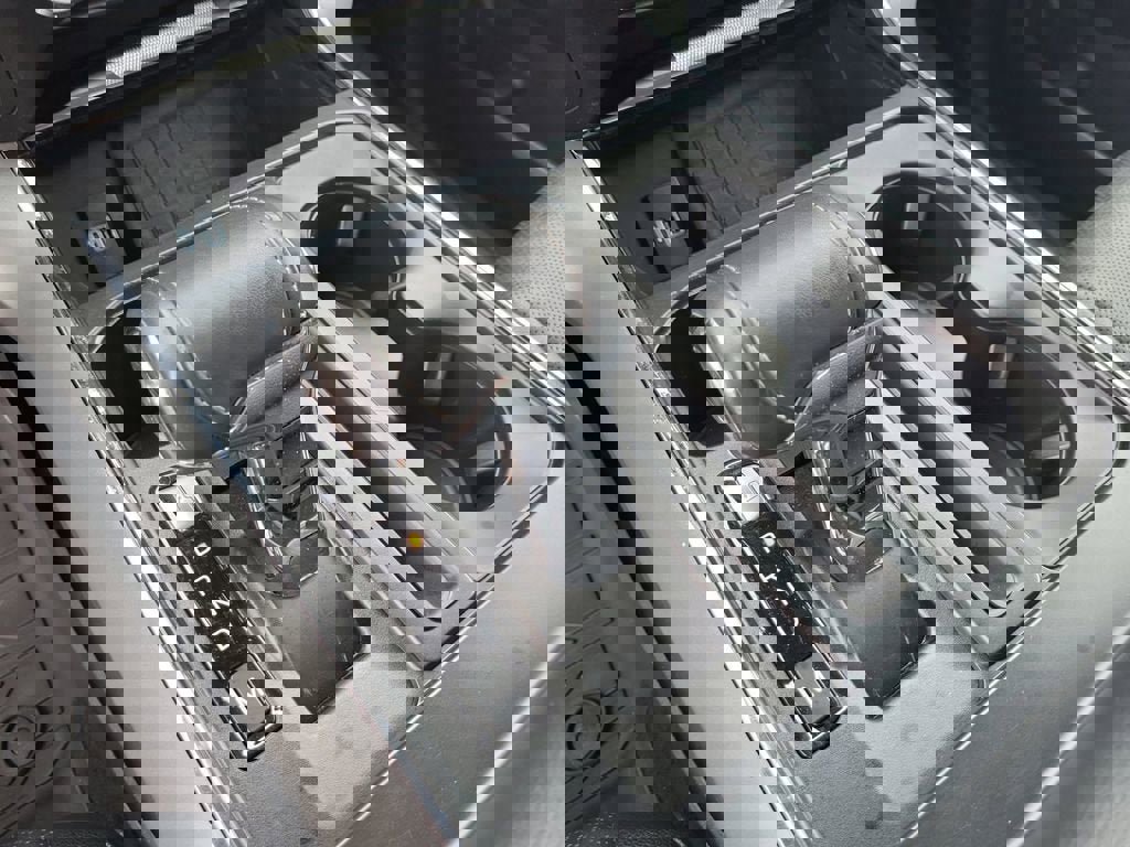 Used 2022 Ford F150 Lariat w/ Equipment Group 502A High image 29