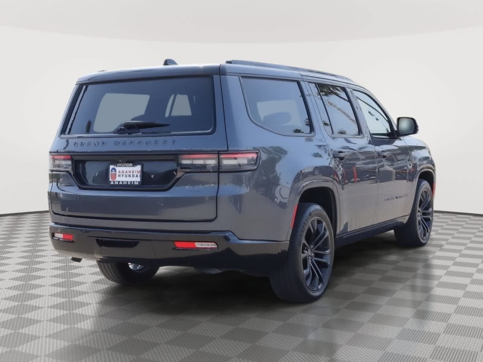 Used 2024 Jeep Grand Wagoneer Series II Obsidian w/ Quick Order Packagew 28T AWD/4WD image 7
