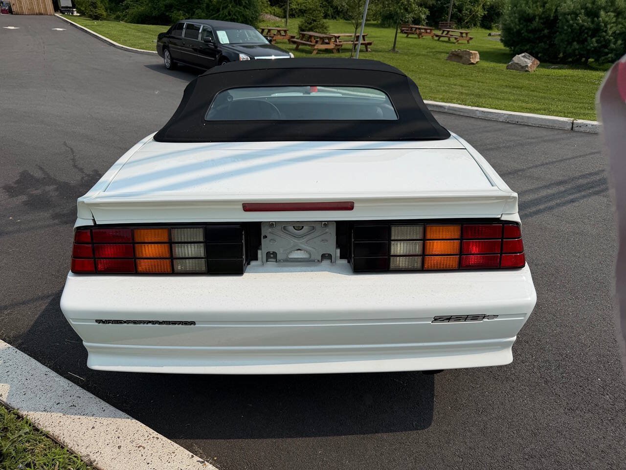 Used 1991 Chevrolet Camaro Z28 RWD image 6