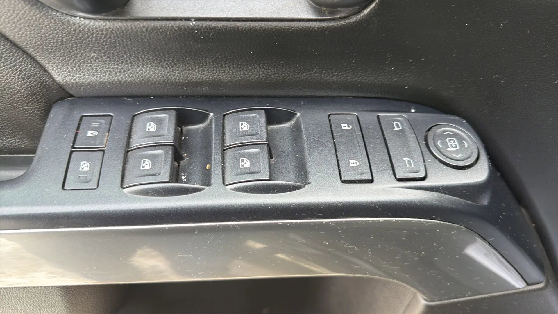 Used 2017 Chevrolet Silverado 1500 LT w/ LPO, Black Pack image 16