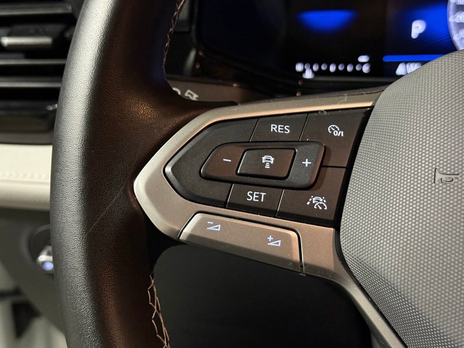 Used 2025 Volkswagen Taos S image 16