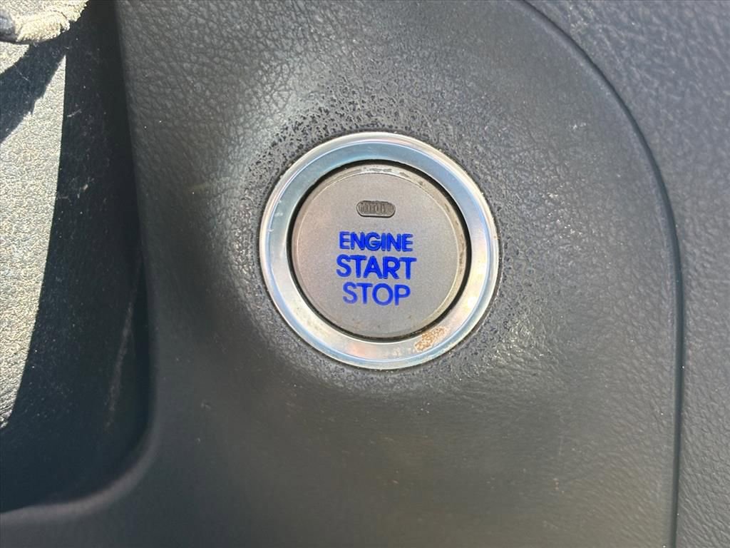 Used 2013 Hyundai Genesis 3.8 image 19