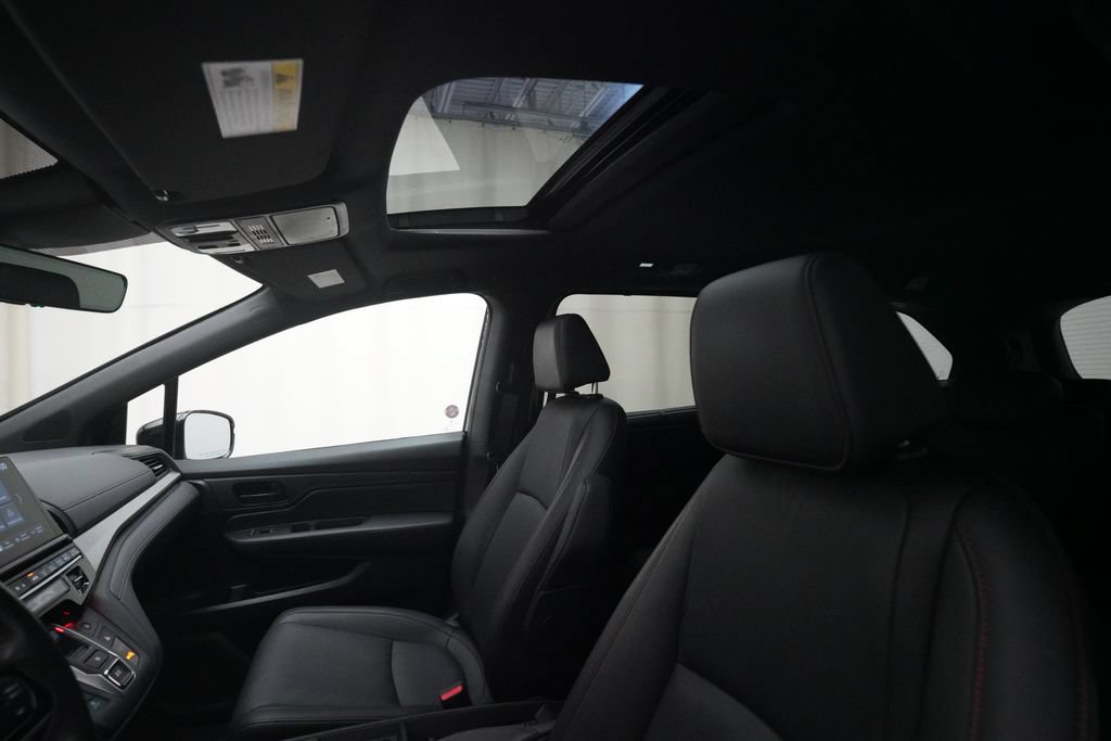 Used 2025 Honda Odyssey Sport-L image 33