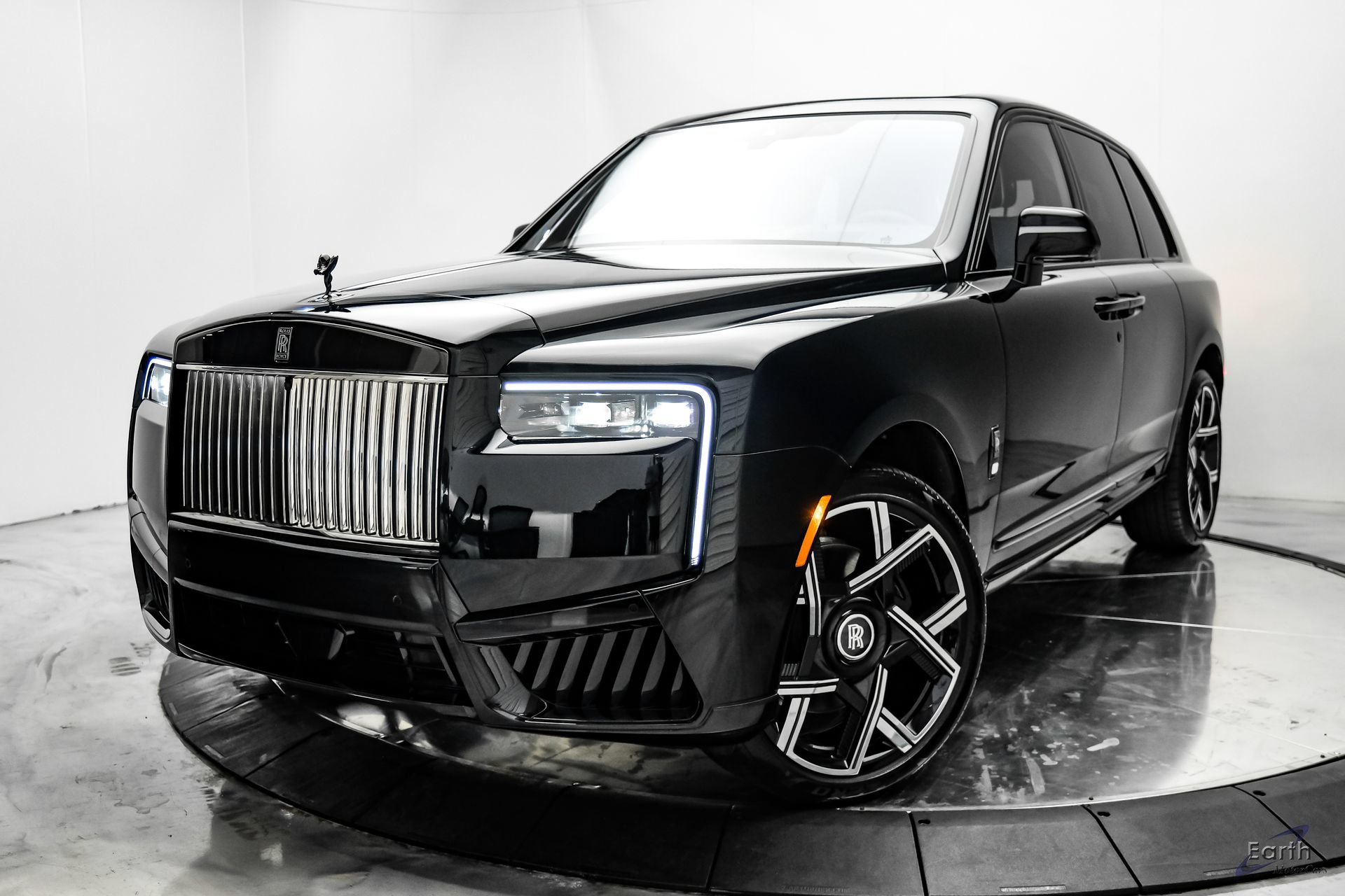 Used 2026 Rolls-Royce Cullinan Black Badge AWD/4WD image 6