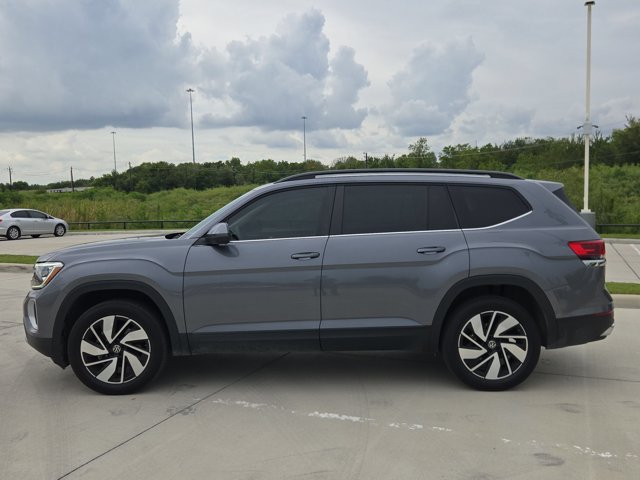 Used 2024 Volkswagen Atlas SE FWD image 8