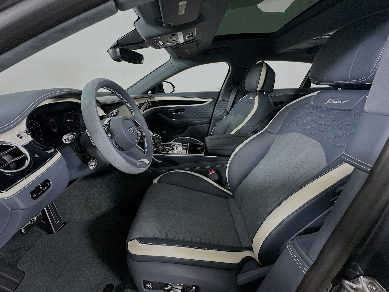 New 2026 Bentley Flying Spur Plug-In Hybrid AWD/4WD image 36