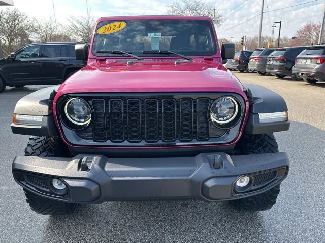 Used 2024 Jeep Wrangler Unlimited Sport AWD/4WD image 3